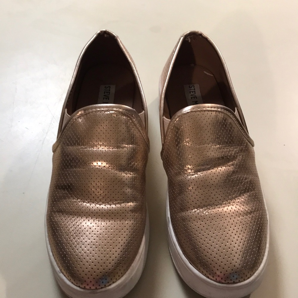 Steve Madden slides
